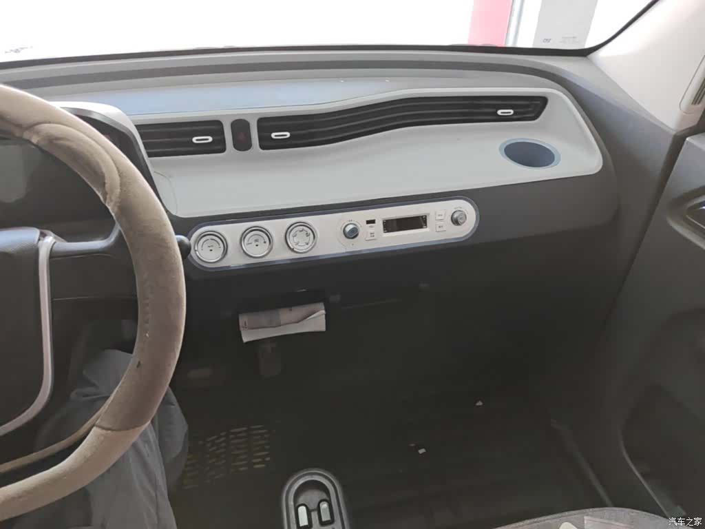 Wuling MINIEV, 2021 13