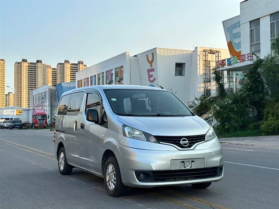 Nissan NV200 Nissan NV200