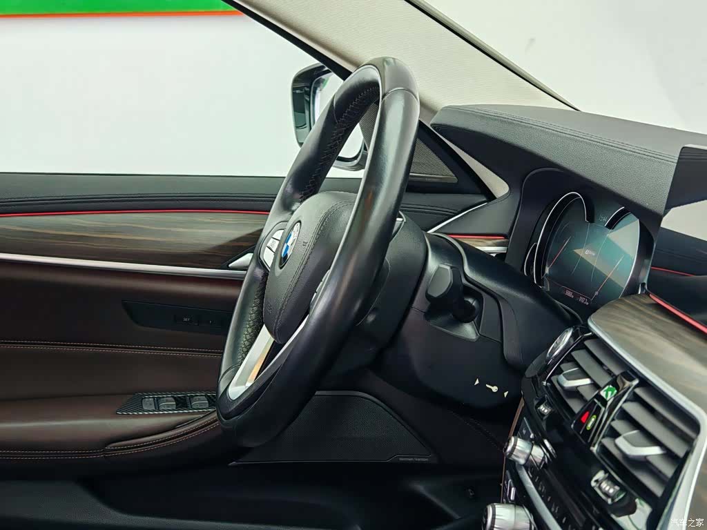 BMW 5 Series, 2018 22