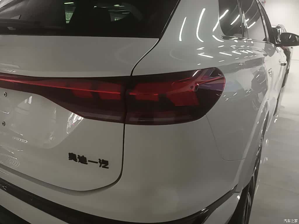 Audi e-tron, 2025 24