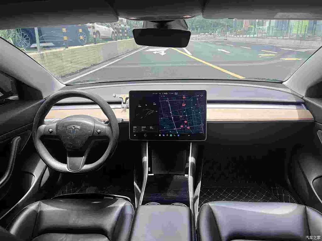 Tesla Model 3, 2020 6