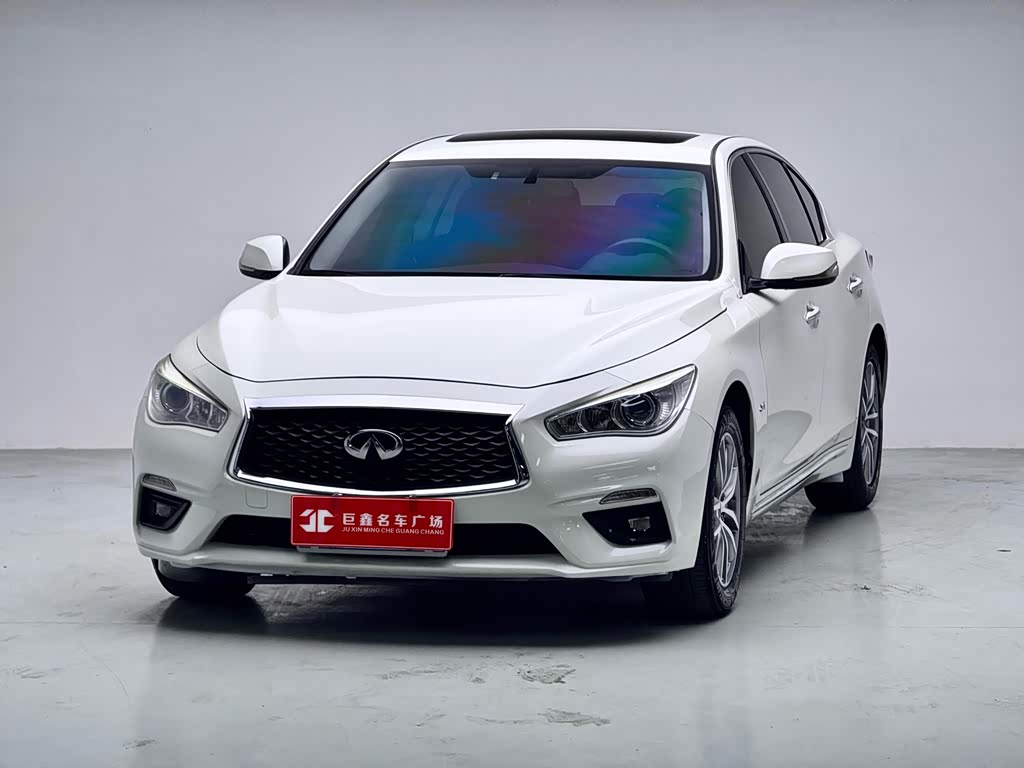 Infiniti Q50L