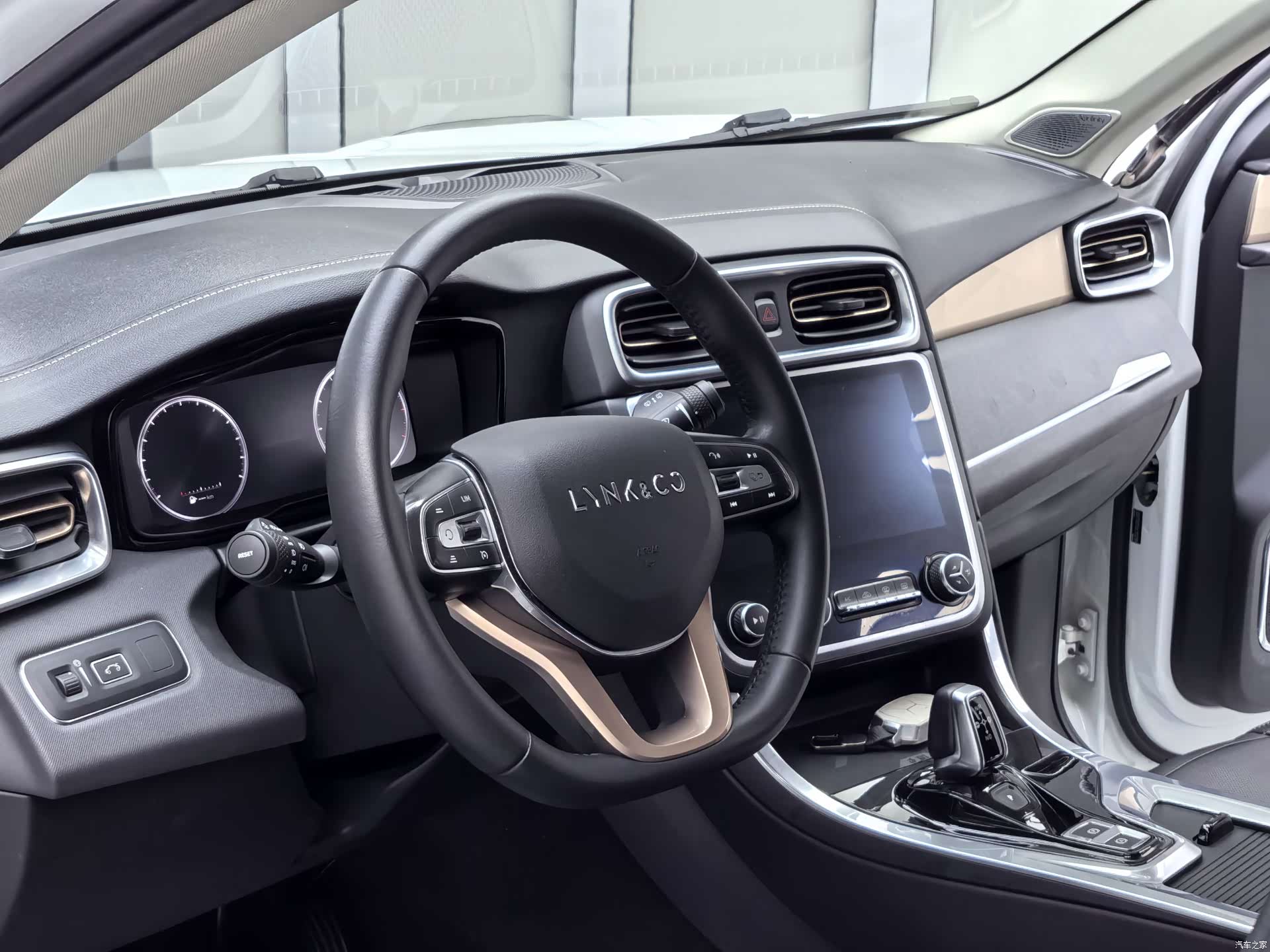 Lynk & Co 01, 2018 6