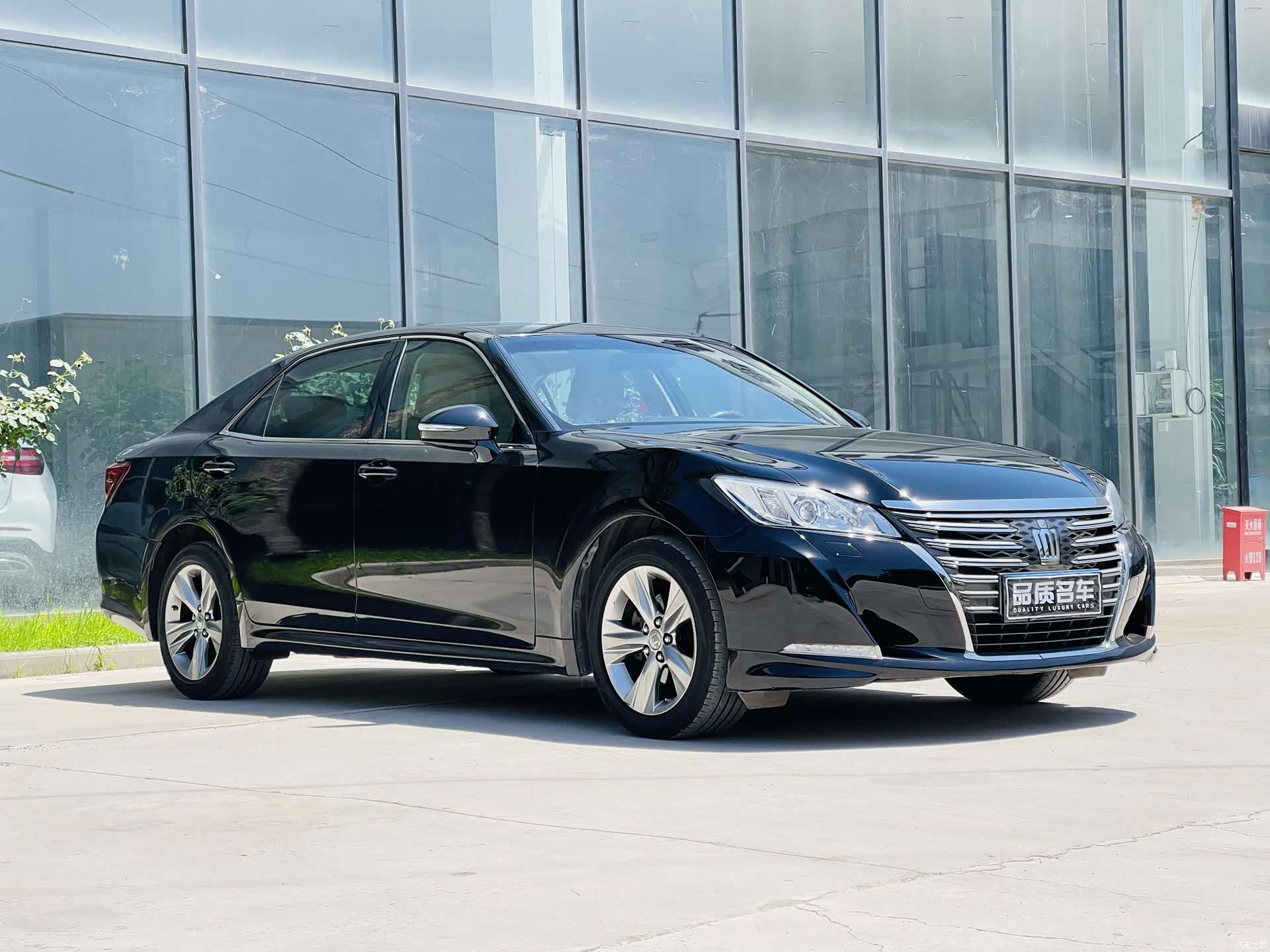 Toyota Crown, 2017 2