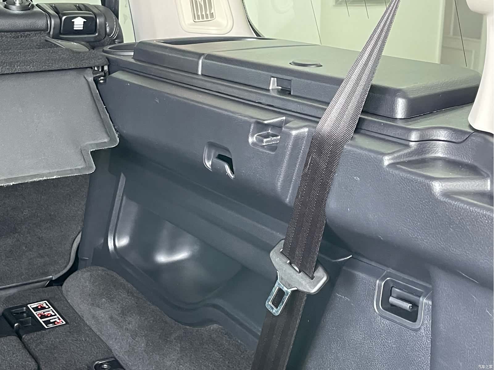 Land Rover Discovery, 2019 24