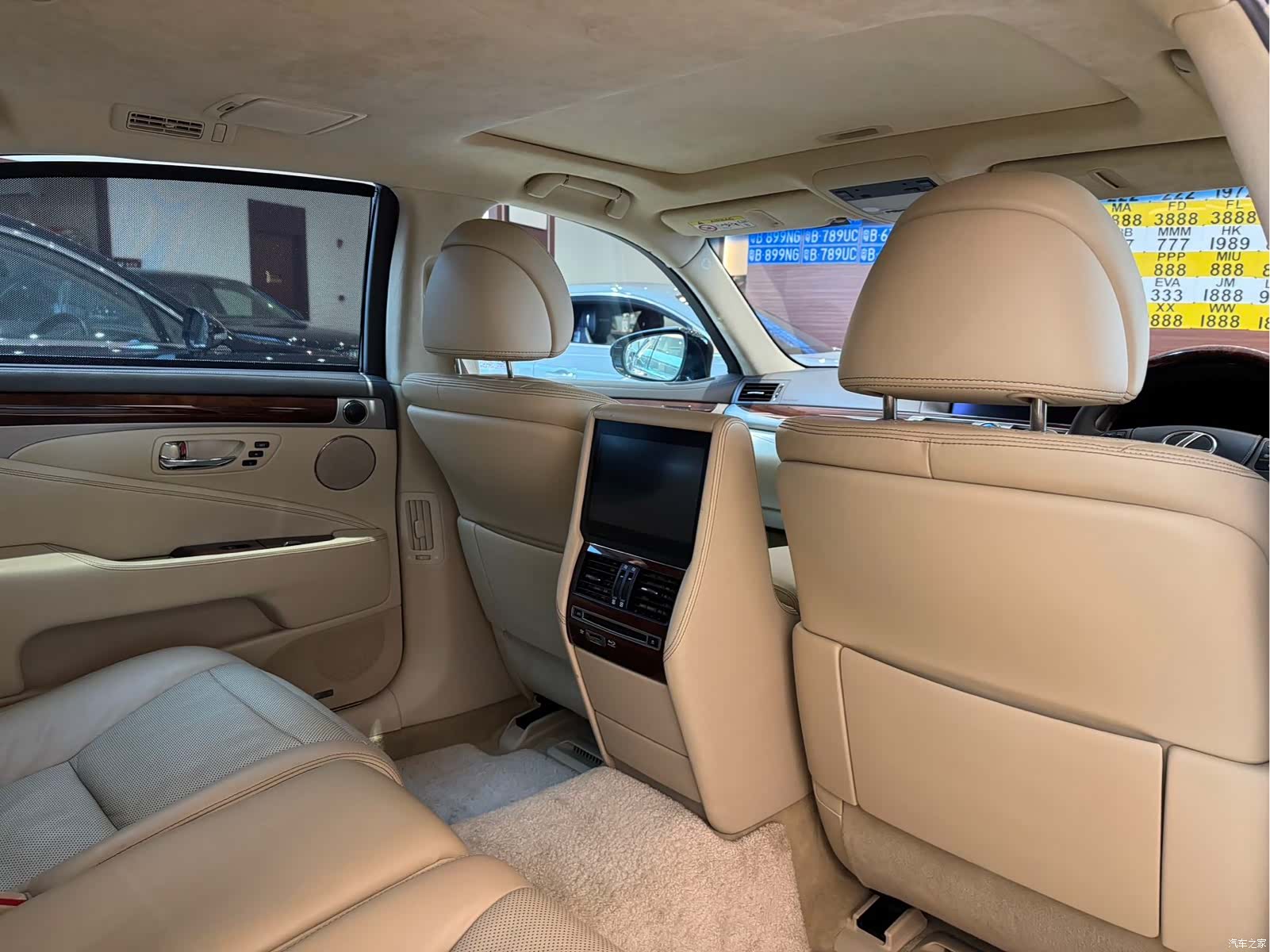 Lexus LS, 2013 10
