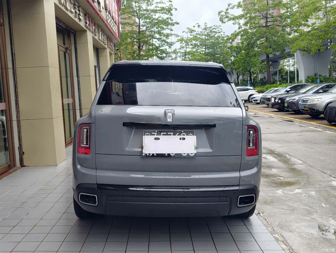 Rolls-Royce Cullinan, 2021 12
