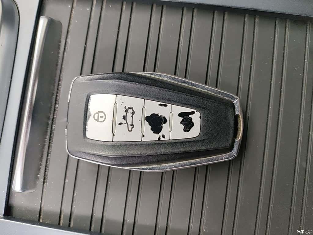 Geely Emgrand, 2019 9
