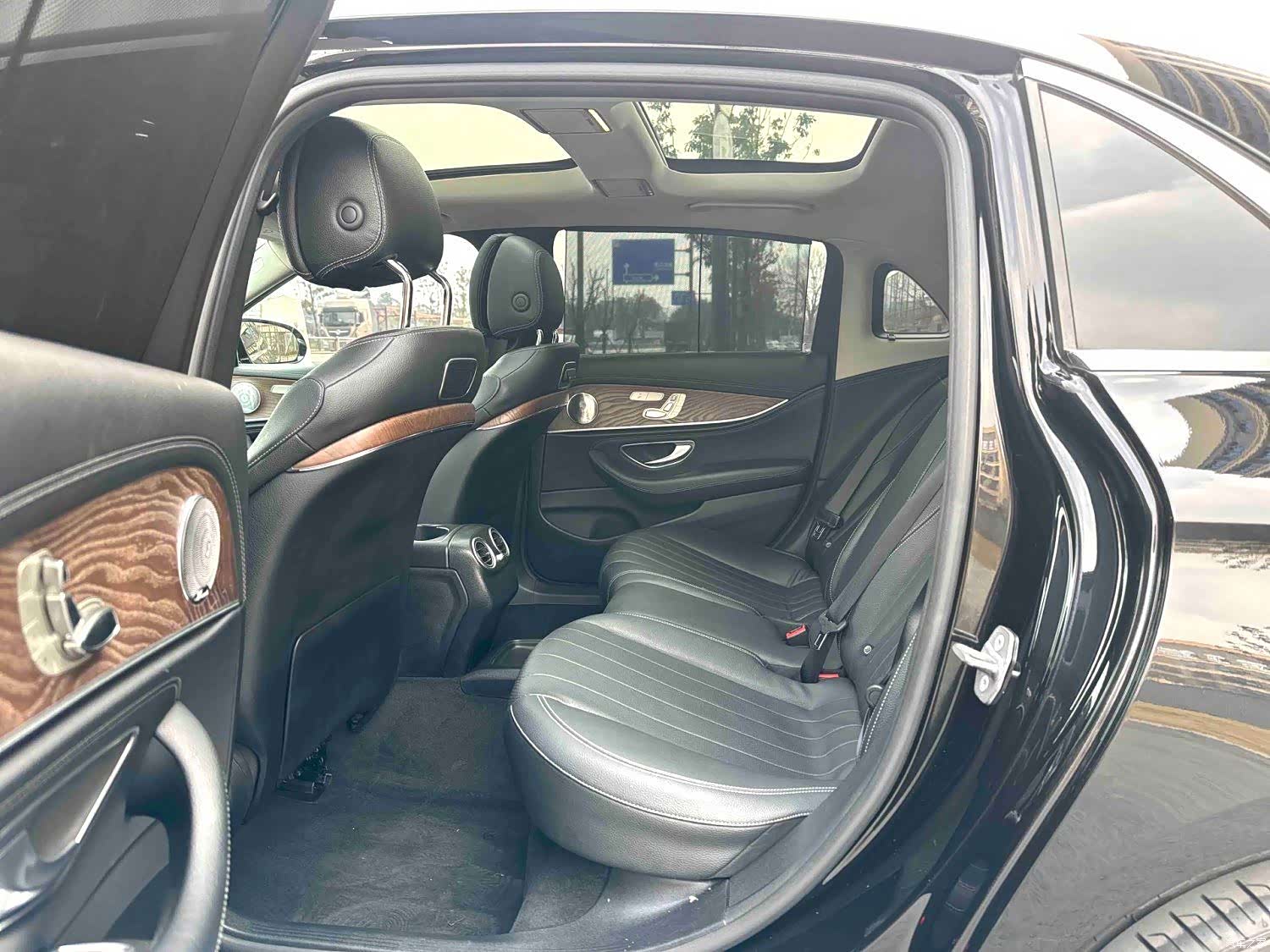 Mercedes-Benz E-Class, 2018 6