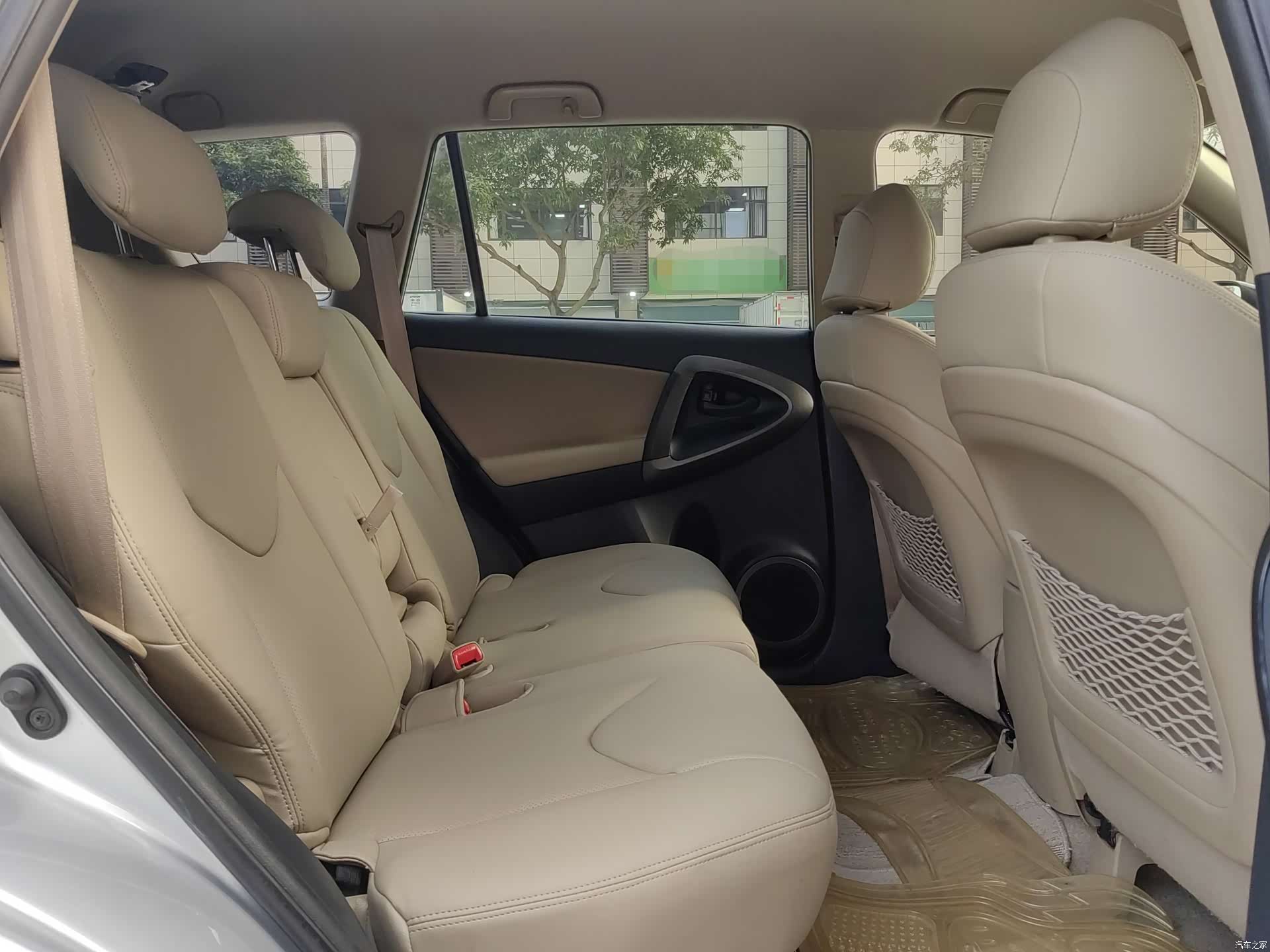 Toyota RAV4, 2012 14