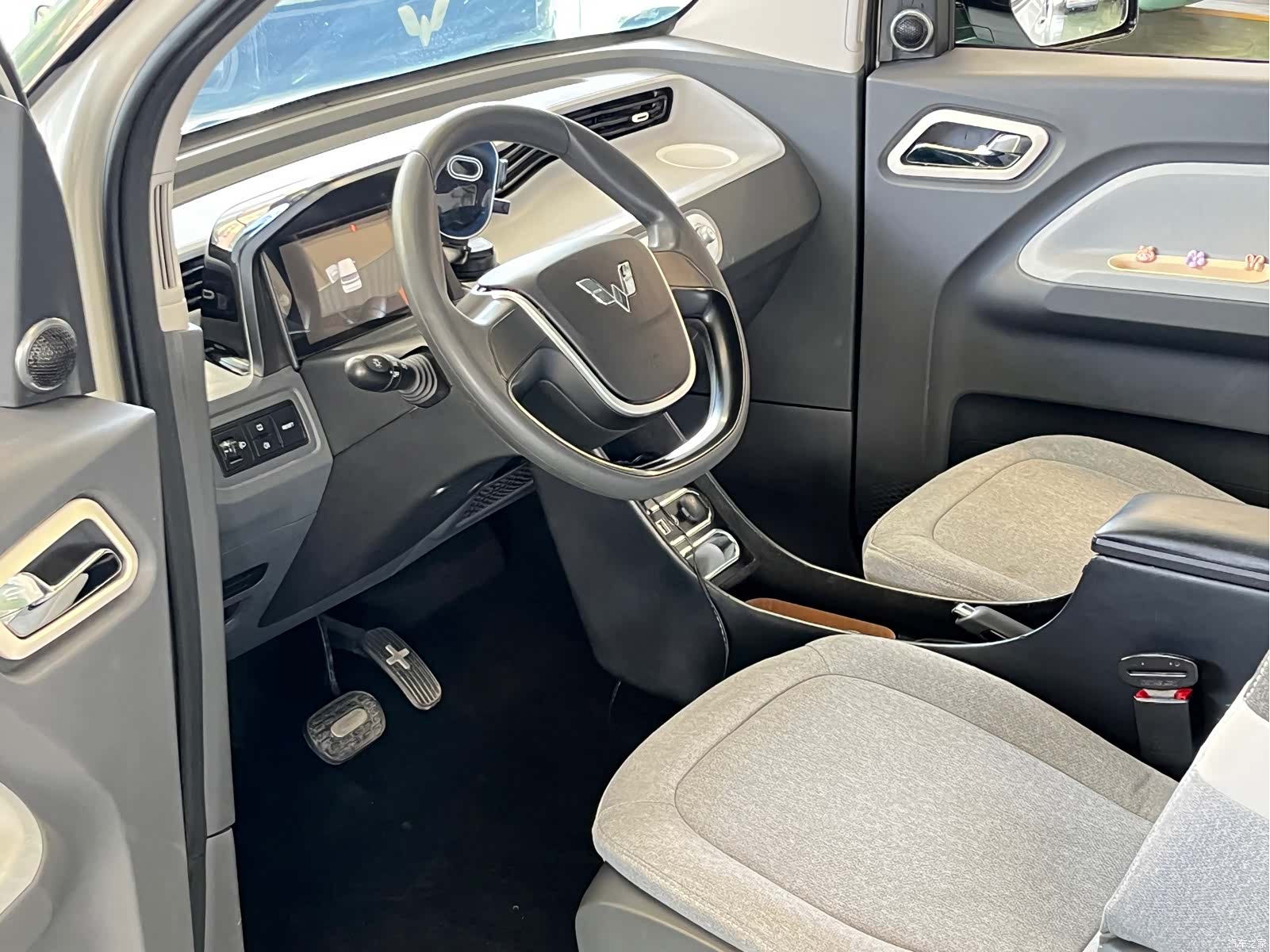 Wuling MINIEV, 2022 7