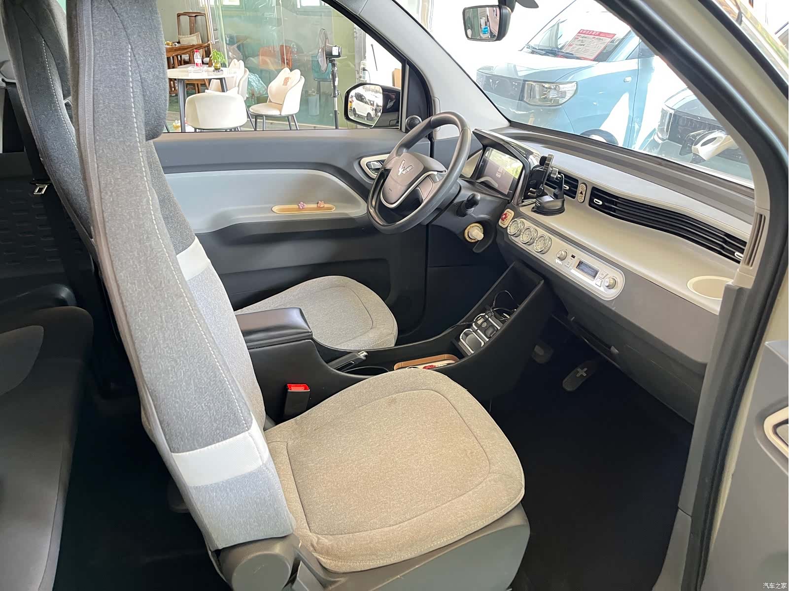 Wuling MINIEV, 2022 9