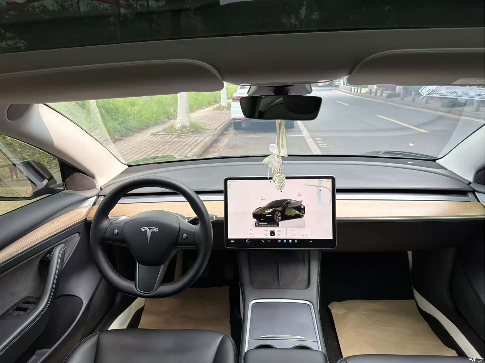 Tesla Model 3, 2022 6