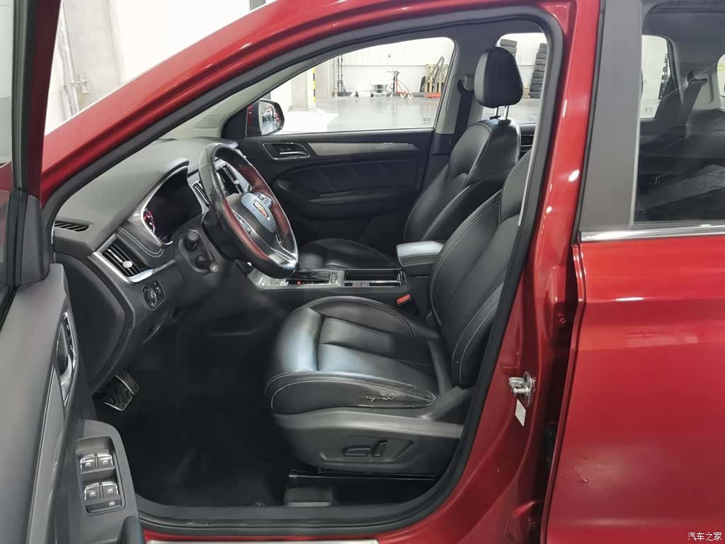 Roewe RX5, 2016 10