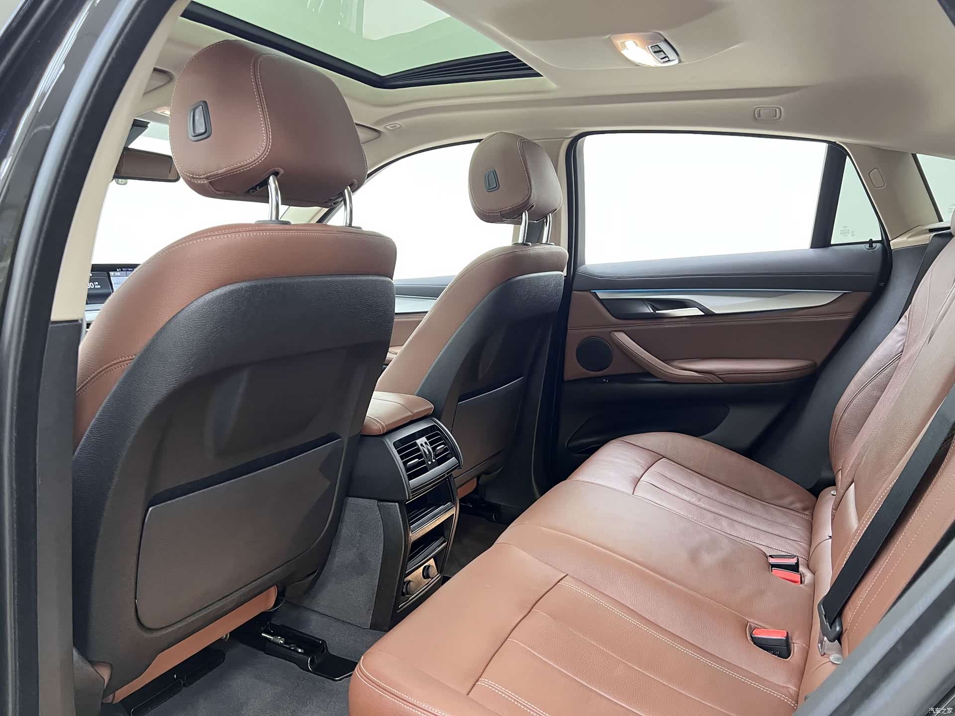 BMW X6, 2019 28