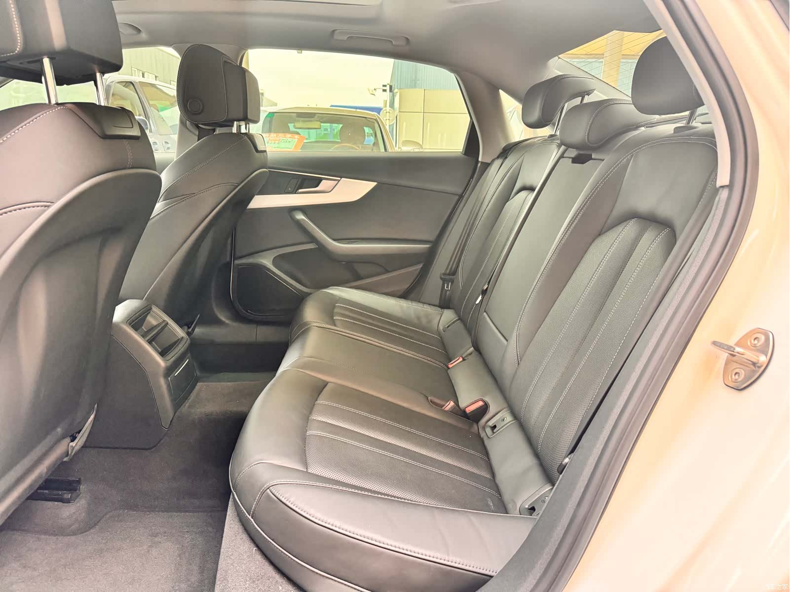 Audi A4L, 2020 12