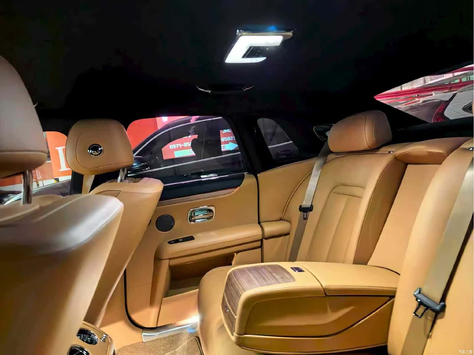 Rolls-Royce Ghost, 2024 все фото