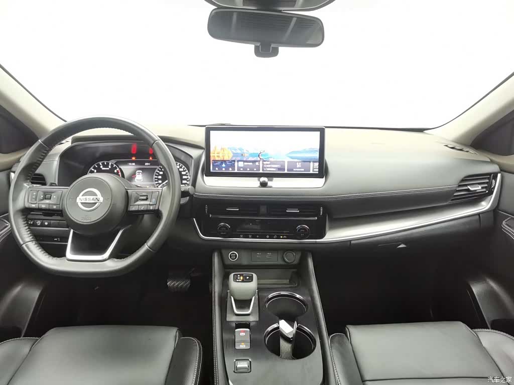 Nissan X-Trail, 2022 все фото