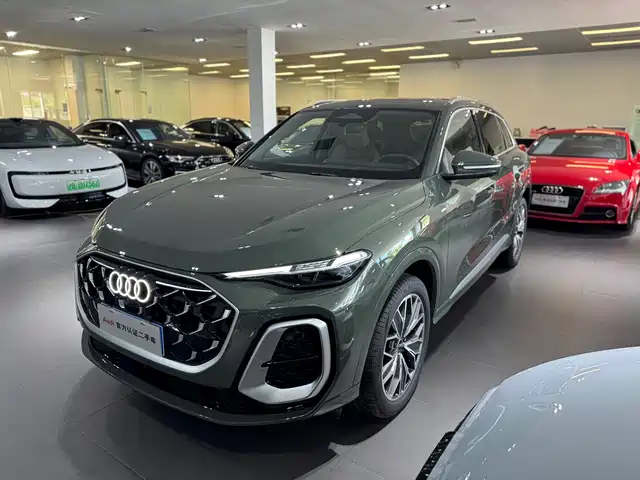 Audi Q5L 2025 — купить из Китая под заказ