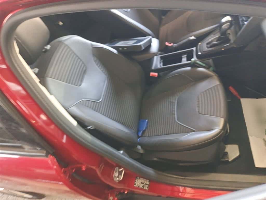 Ford Focus, 2016 25