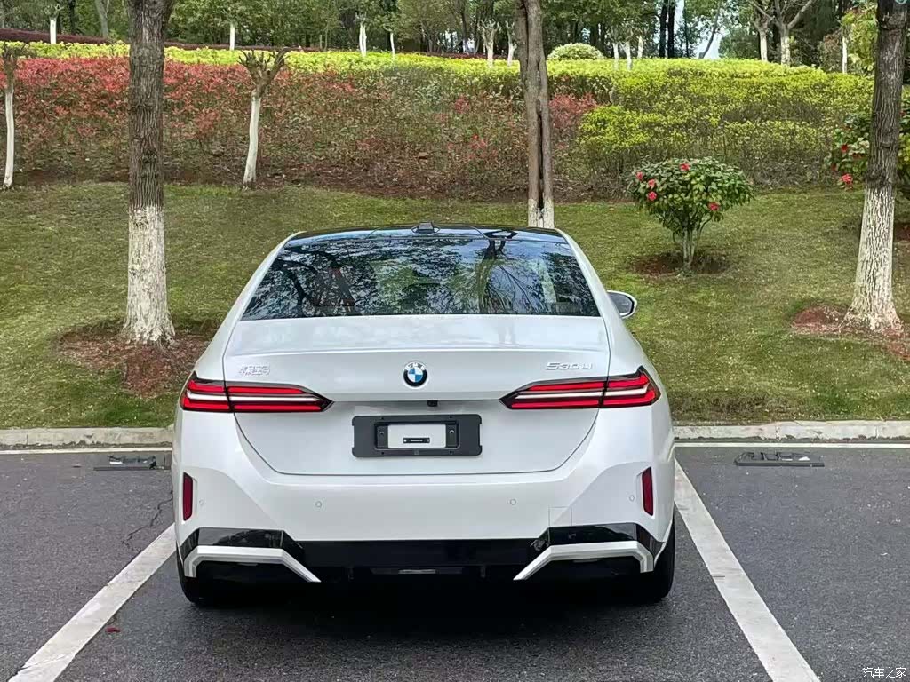 BMW 5 Series, 2025 4