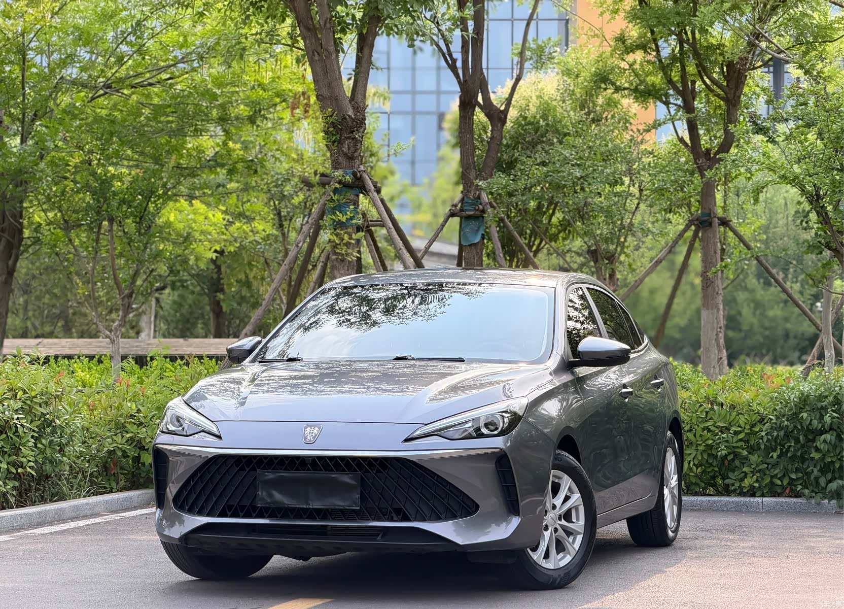 Roewe i5