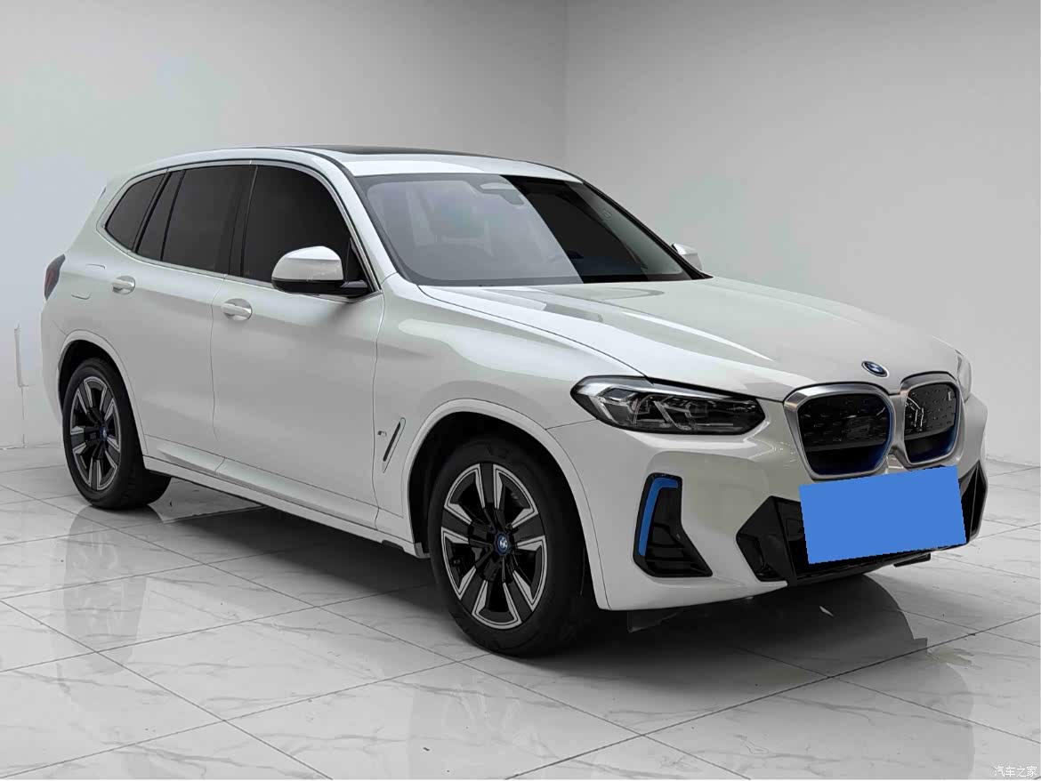 BMW iX3, 2022 3