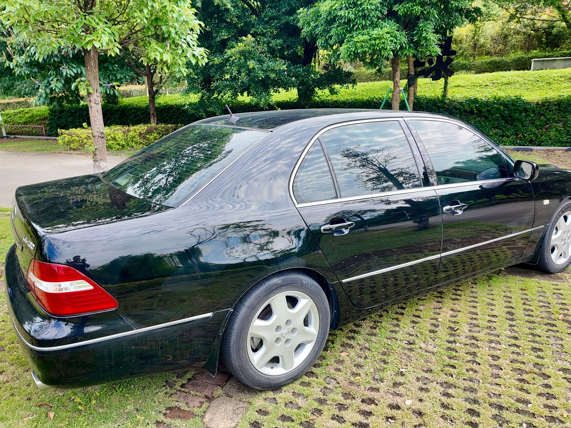 Lexus LS, 2004 32