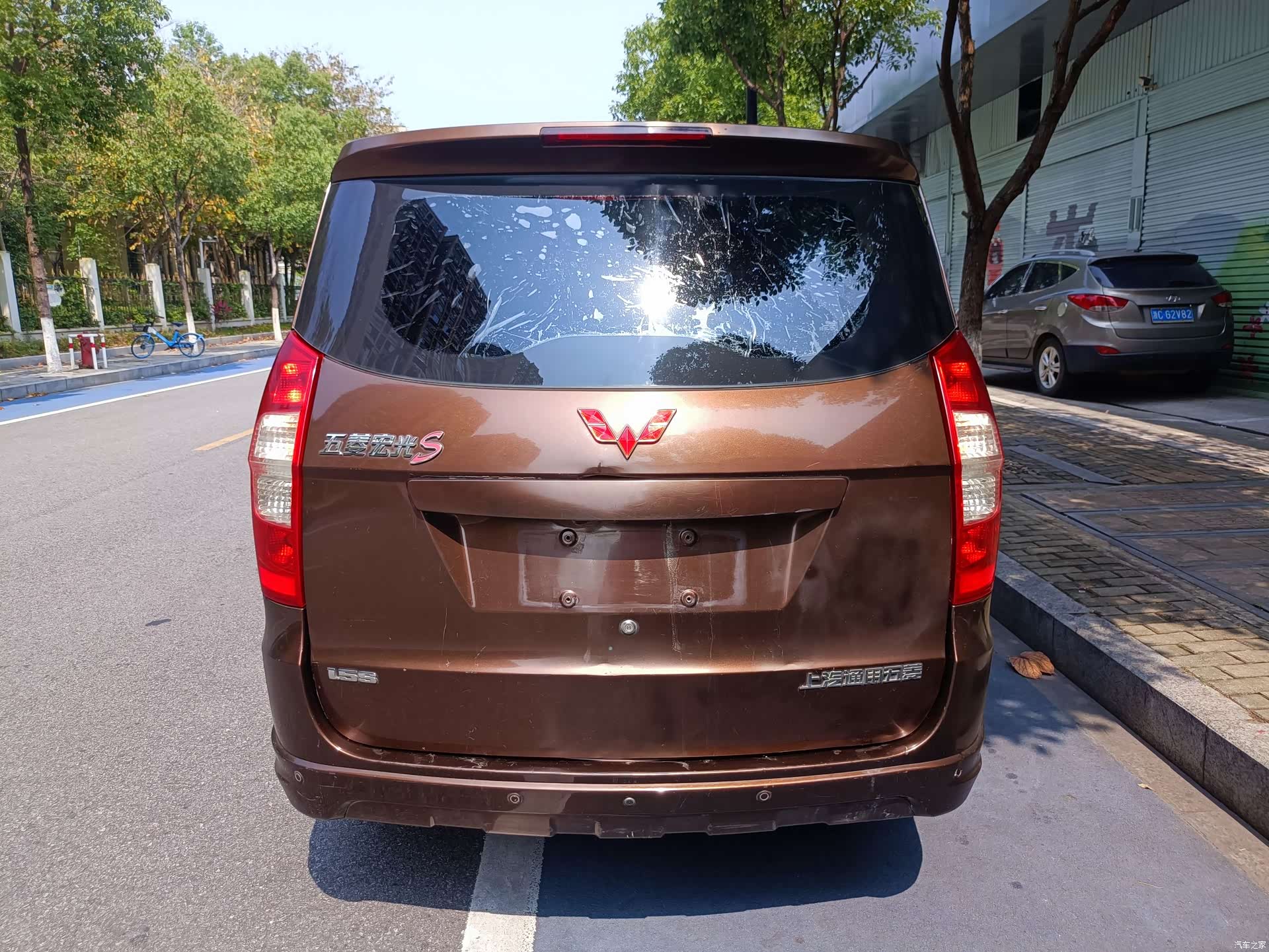 Wuling Hongguang, 2016 все фото