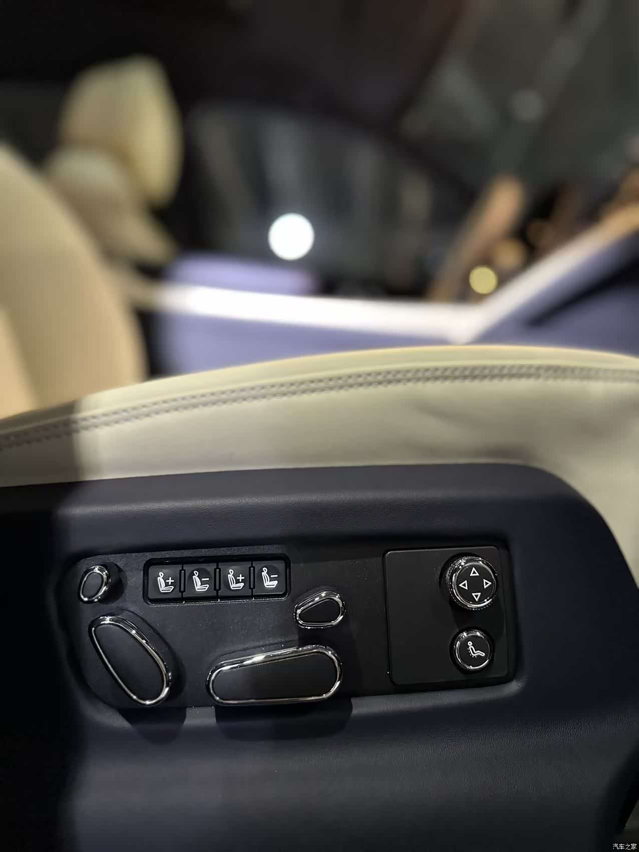 Bentley Bentayga, 2025 6