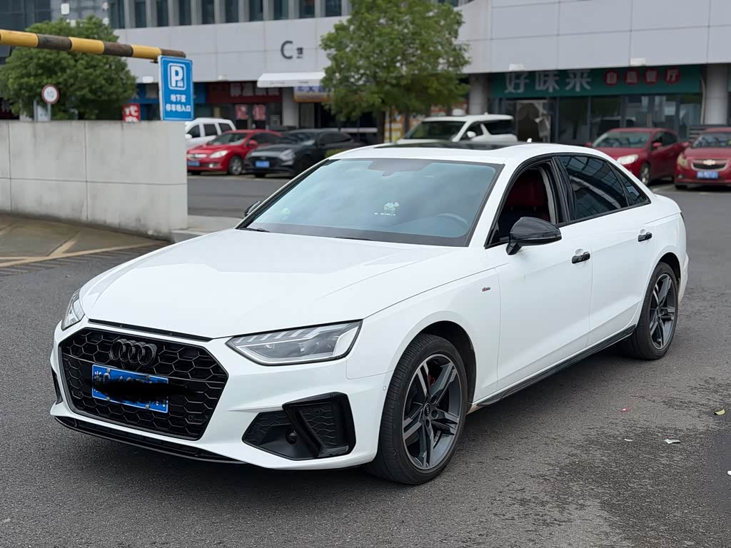 Audi A4L 2023 40 TFSI Luxury