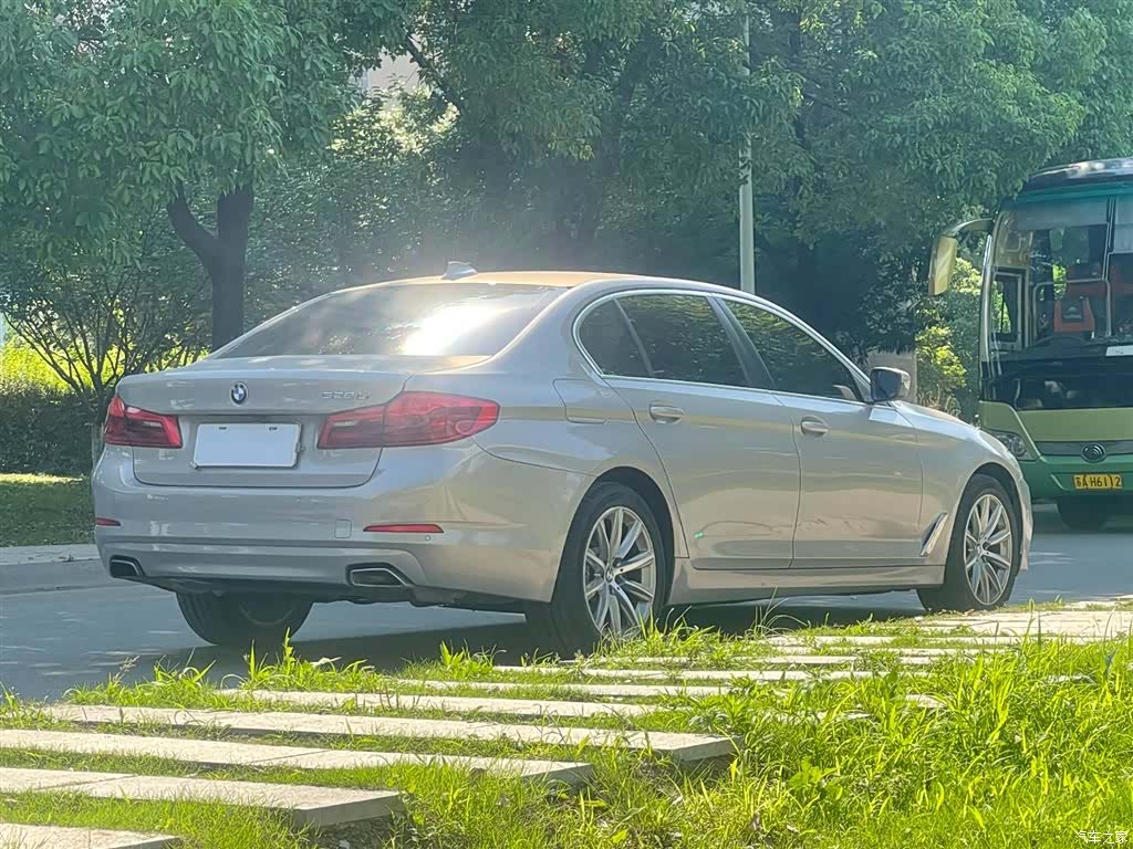 BMW 5 Series, 2018 6