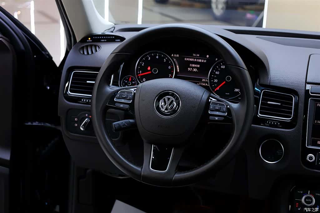 Volkswagen Touareg, 2017 23