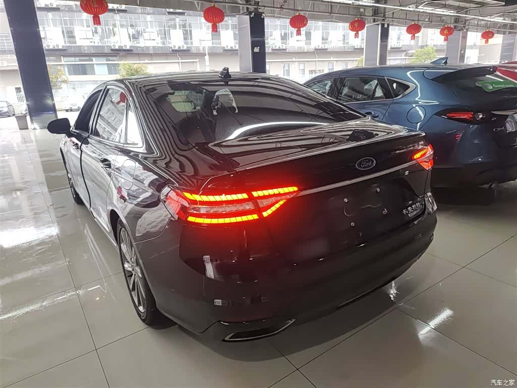 Ford Taurus, 2021 все фото