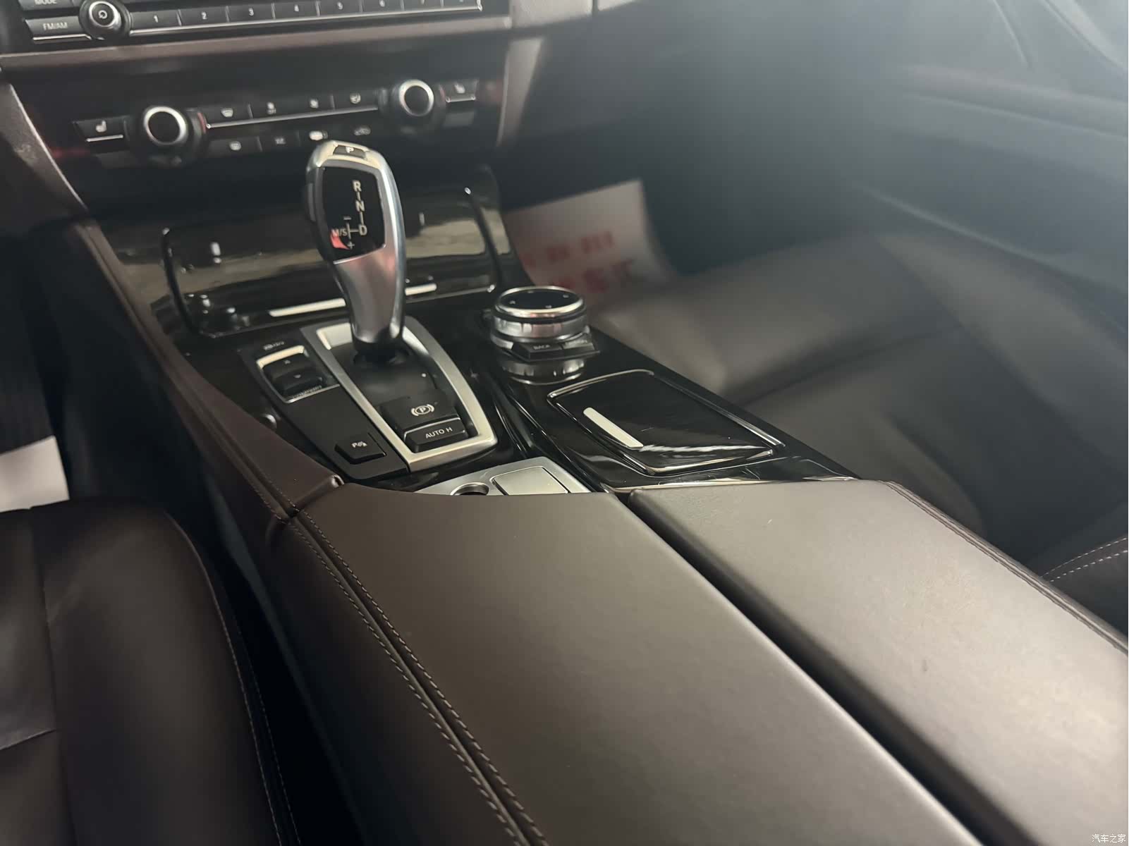 BMW 5 Series, 2014 21