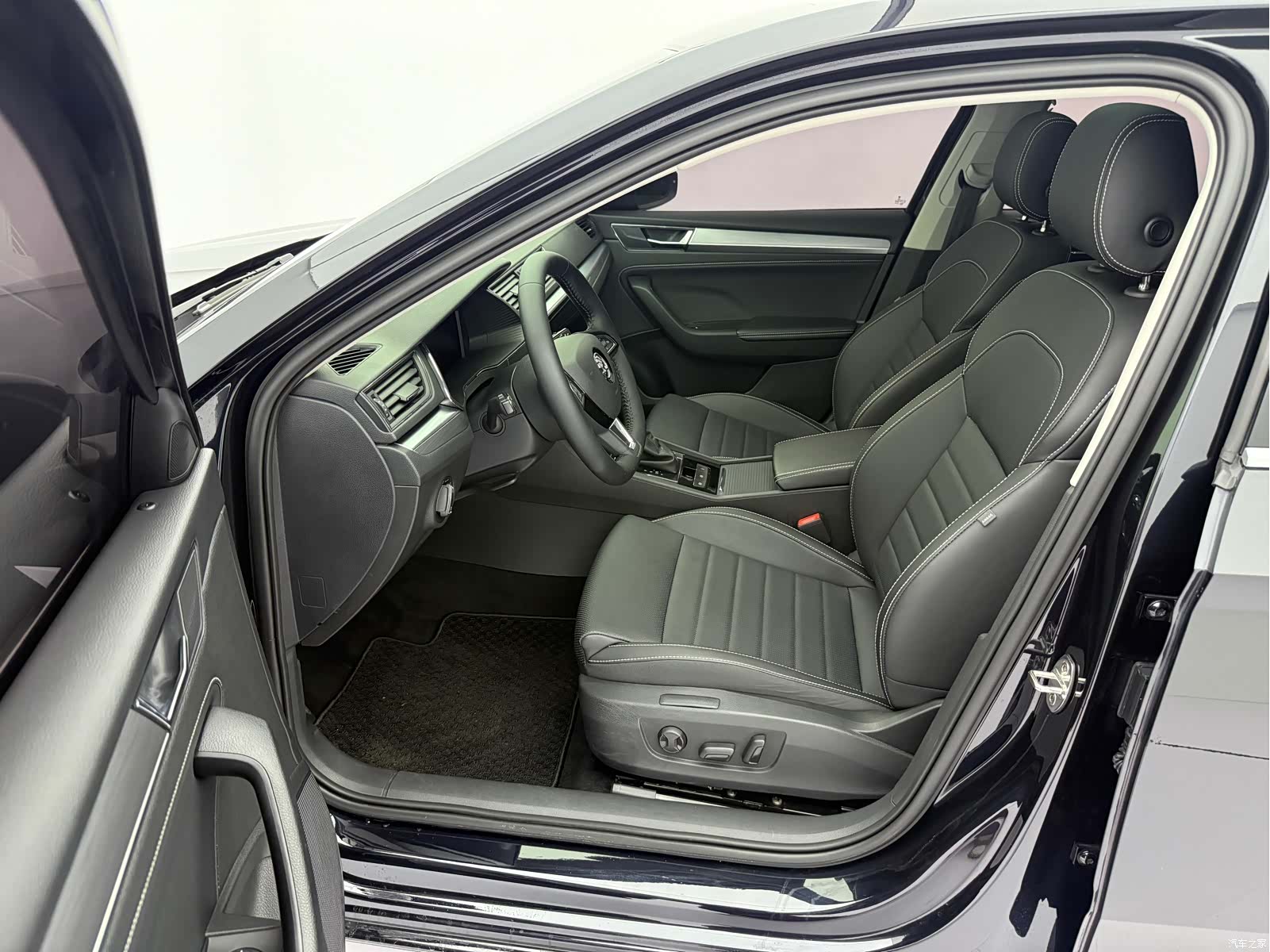 Skoda Superb, 2024 20
