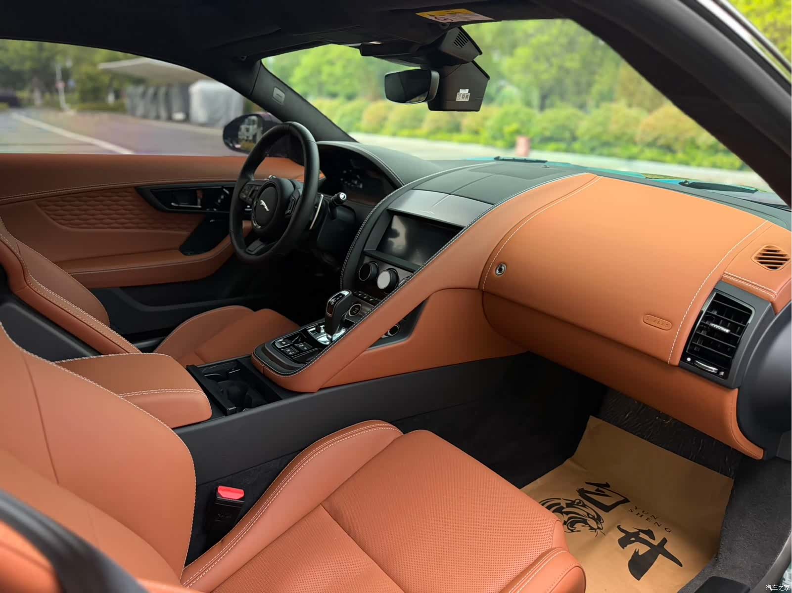 Jaguar F-TYPE, 2024 10