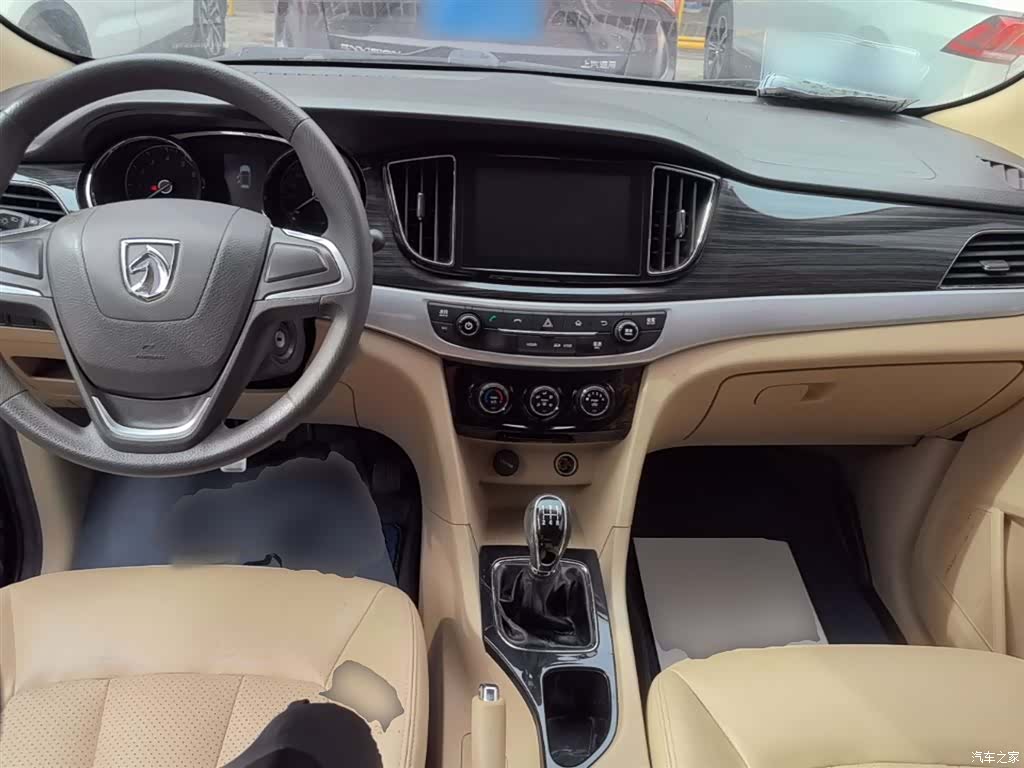 Wuling 730, 2018 10