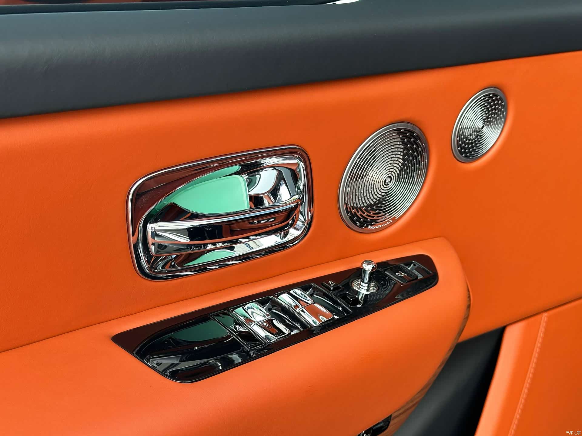 Rolls-Royce Cullinan, 2025 21
