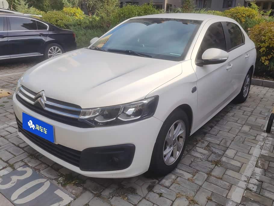 Citroen 2016 1.6L MT Fashion