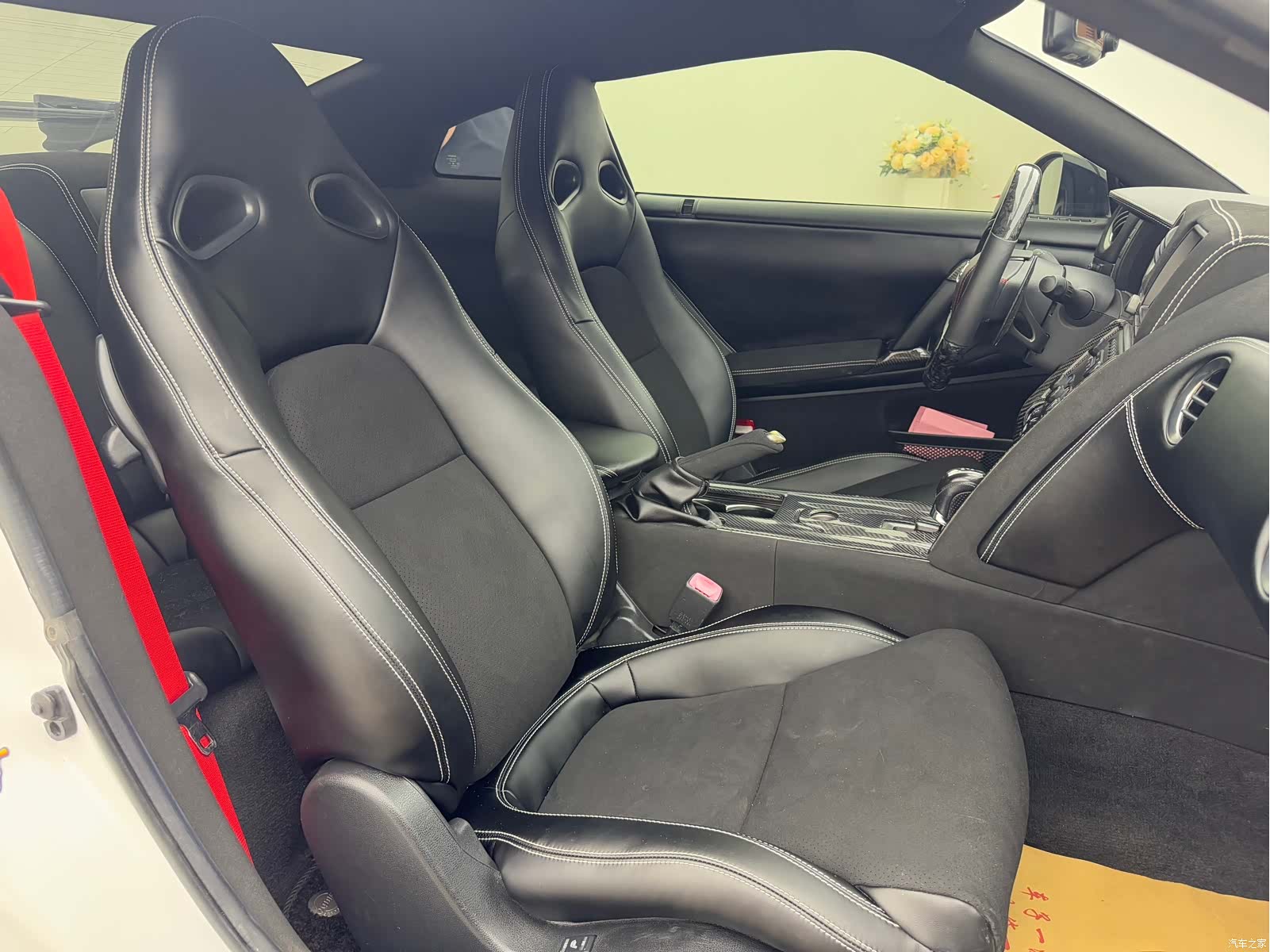 Nissan GT-R, 2010 16