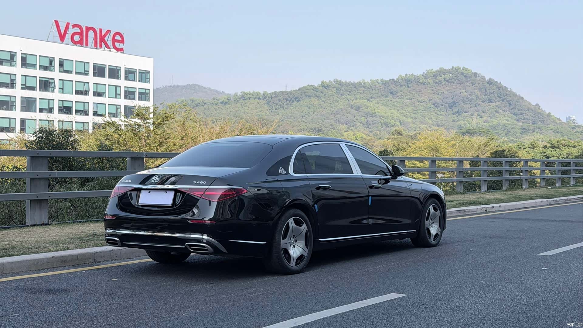 Maybach S-Class, 2022 6