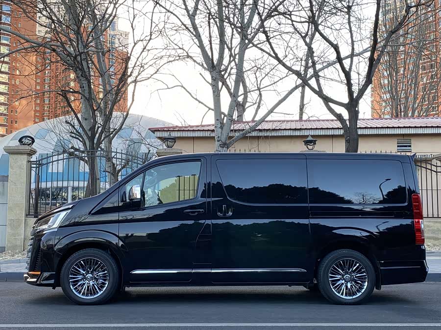 Toyota HIACE 2024, фото 4