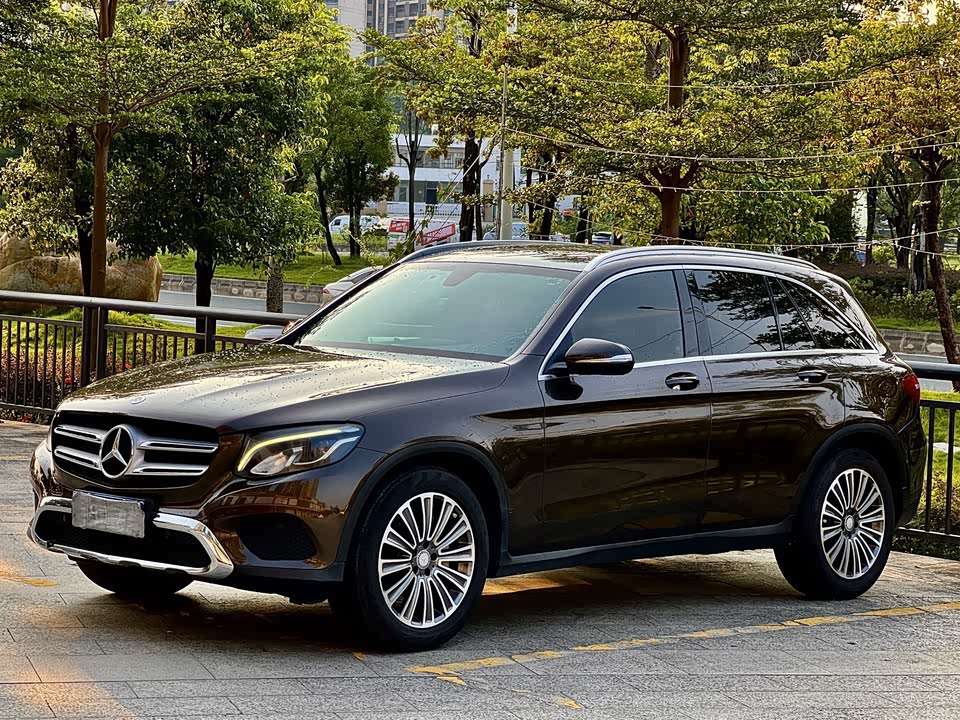 Mercedes-Benz GLC Mercedes-Benz GLC