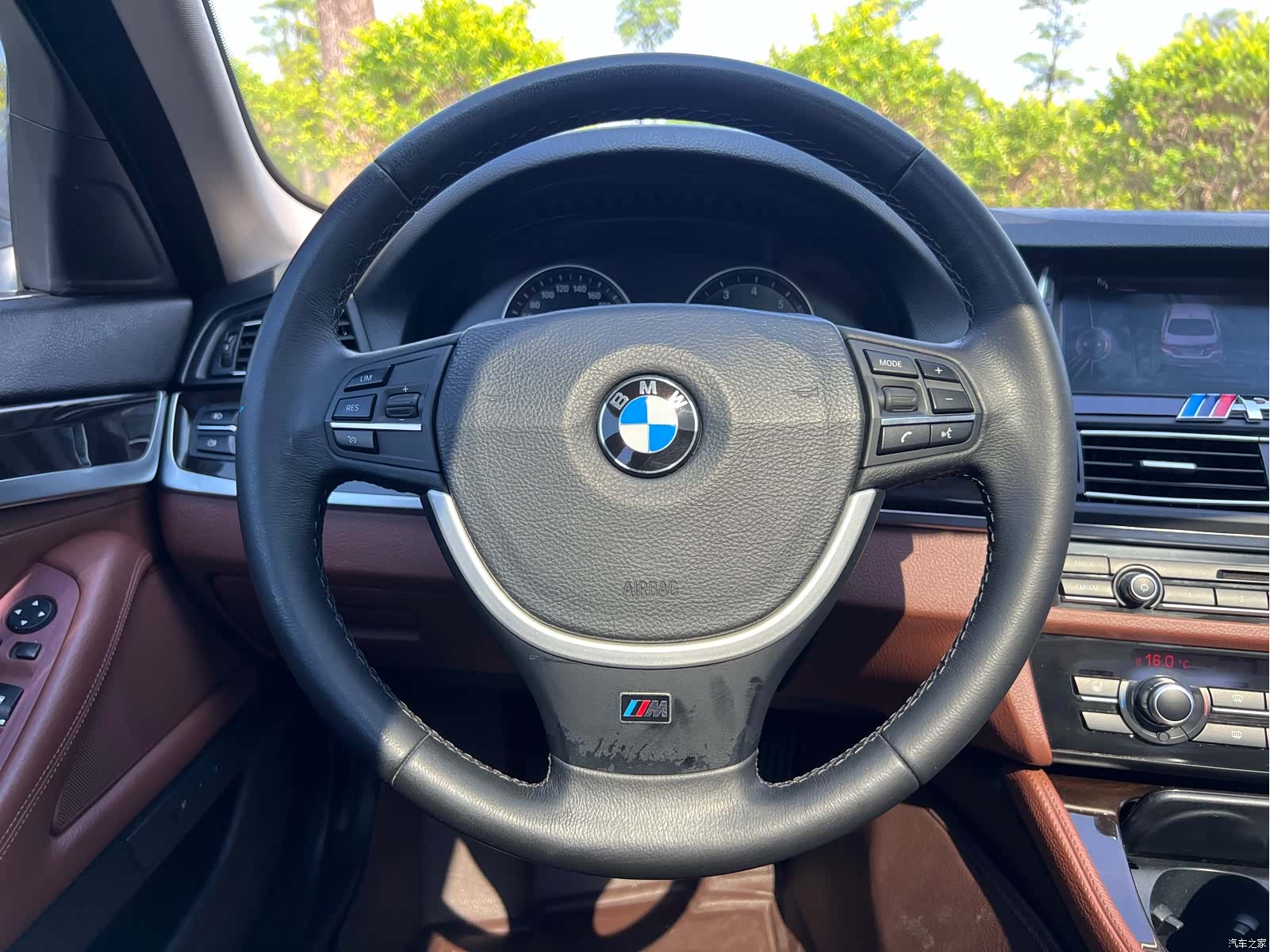 BMW 5 Series, 2015 11
