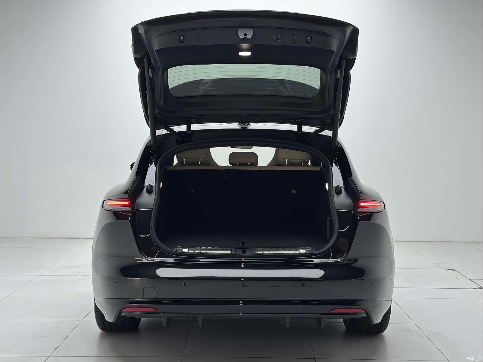 NIO ET5, 2025 21