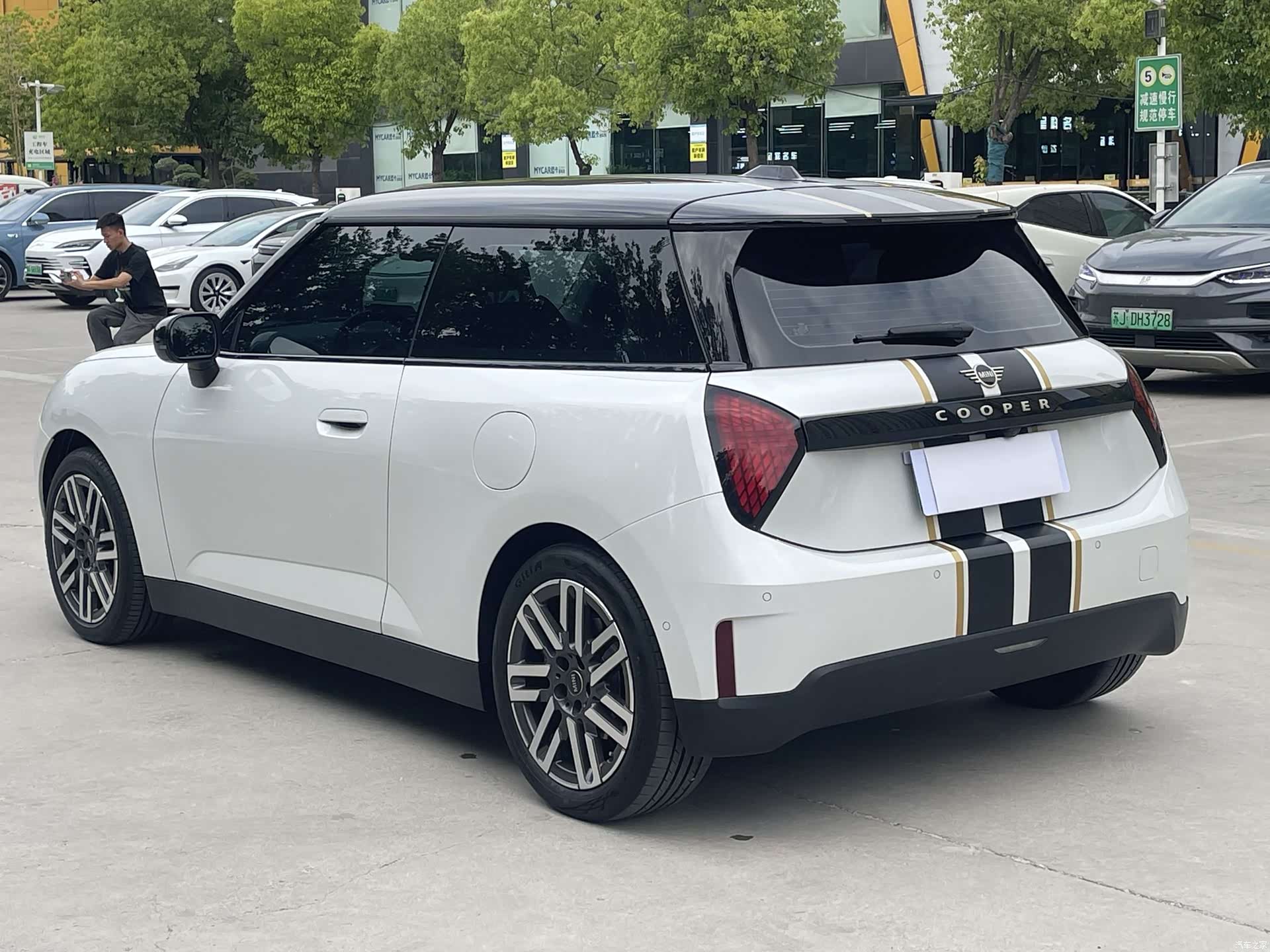Mini Cooper, 2024 6