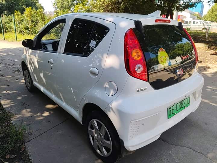BYD e2 2019 biao zhun xu hang ban yue · biao zhun xing