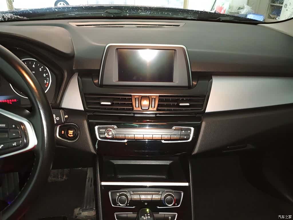 BMW 2 Series, 2018 все фото