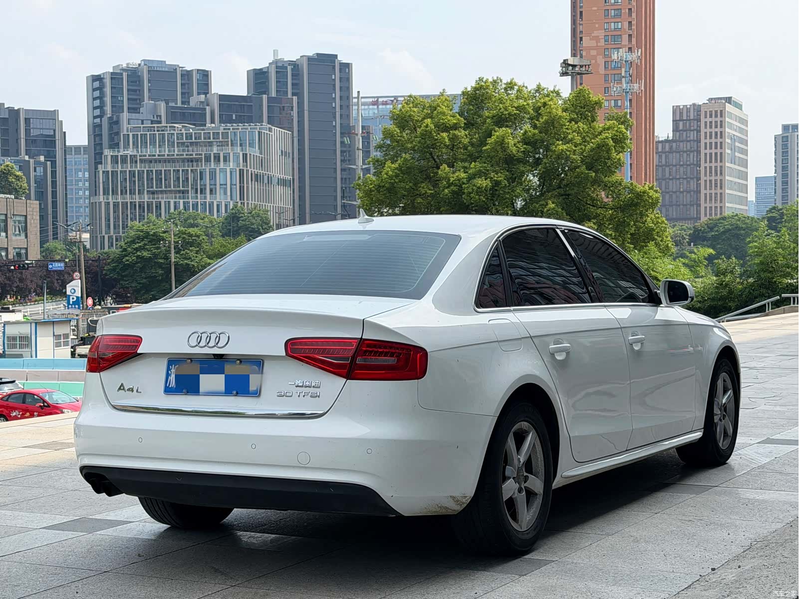 Audi A4L, 2016 6